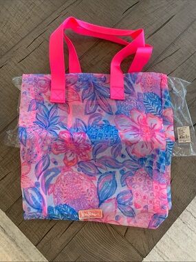 Lilly Pulitzer Neon Pink & Blue Tropical Mesh Tote pink isle snappy turtle